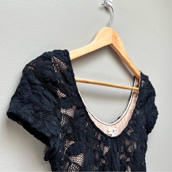 Nightcap Clothing Knockout Black Lace Dress, US Size XS - Picture 4 of 6